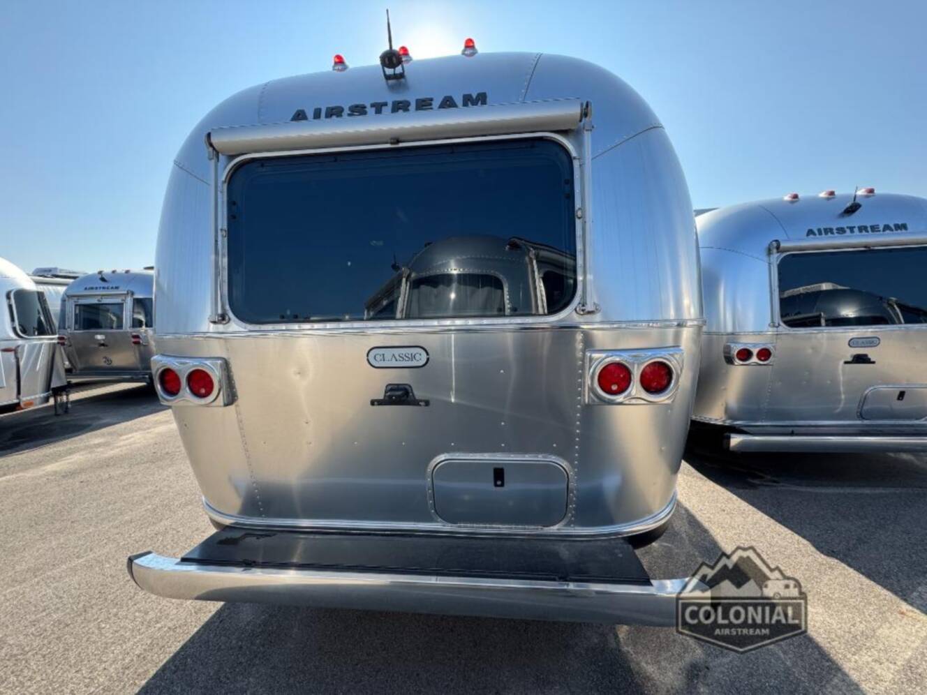 A photo of this 2021 Airstream Classic 33FBQ Queen