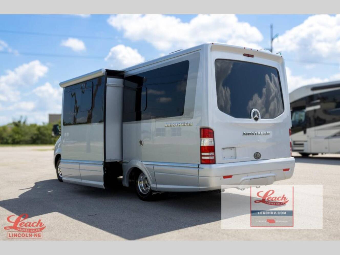 A photo of this 2023 Airstream Atlas Murphy Suite