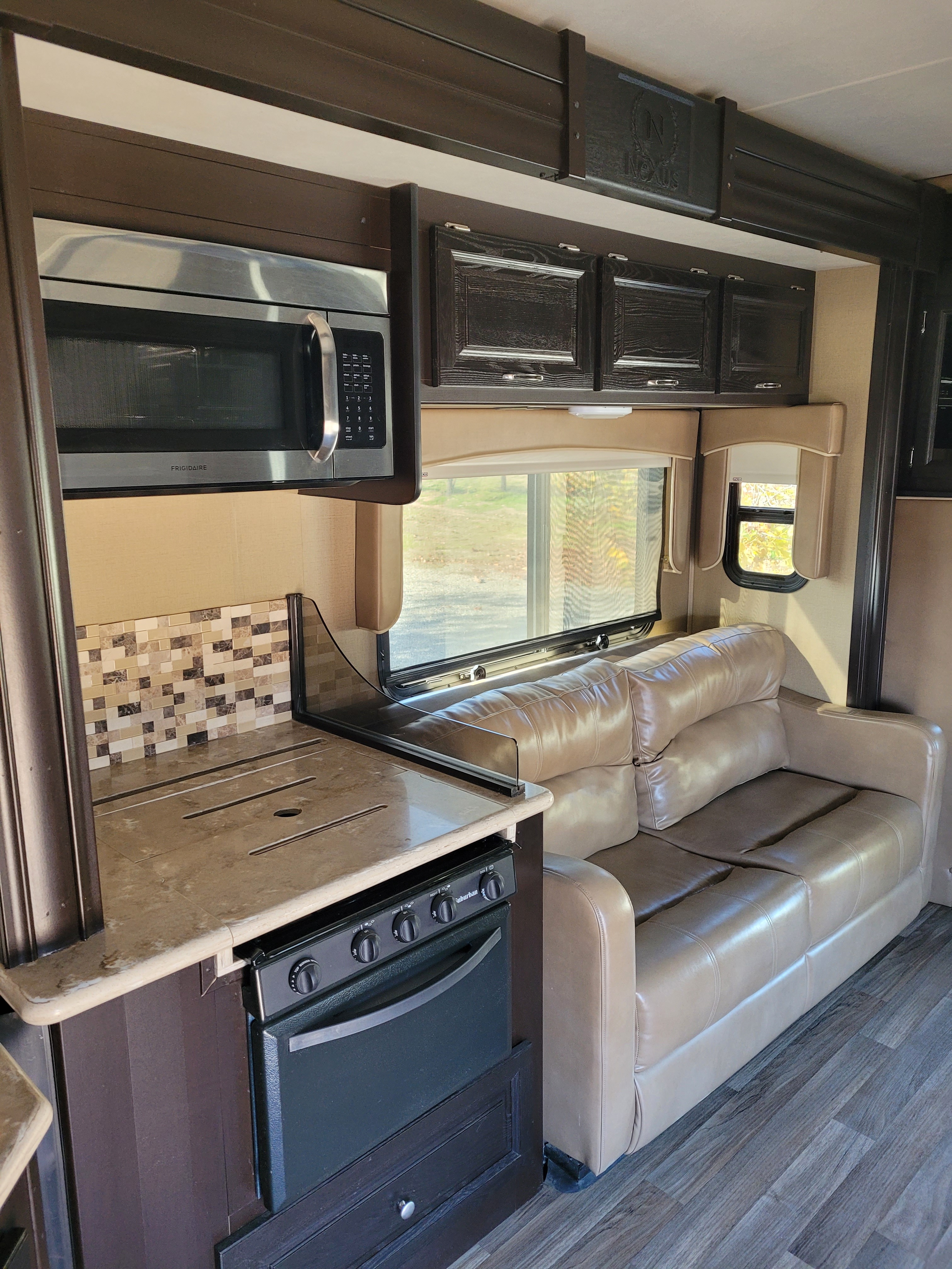 2018 Nexus GHOST 34DS in d'hanis TX