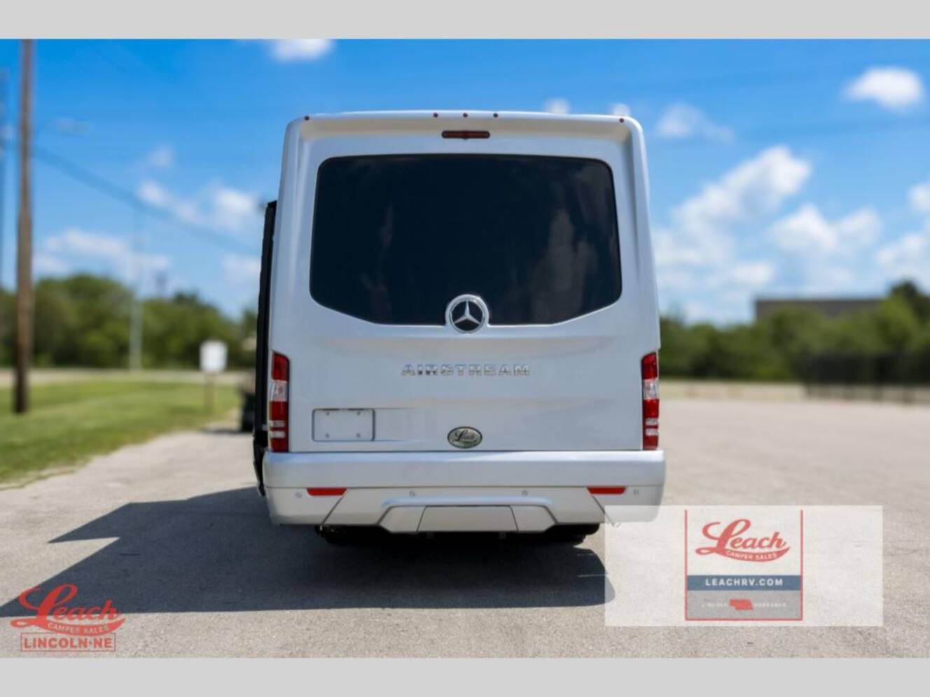 A photo of this 2023 Airstream Atlas Murphy Suite