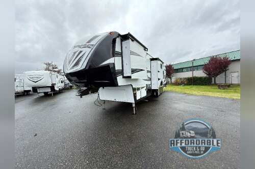 2017 Dutchmen Rv Voltage V3805 in grants pass OR