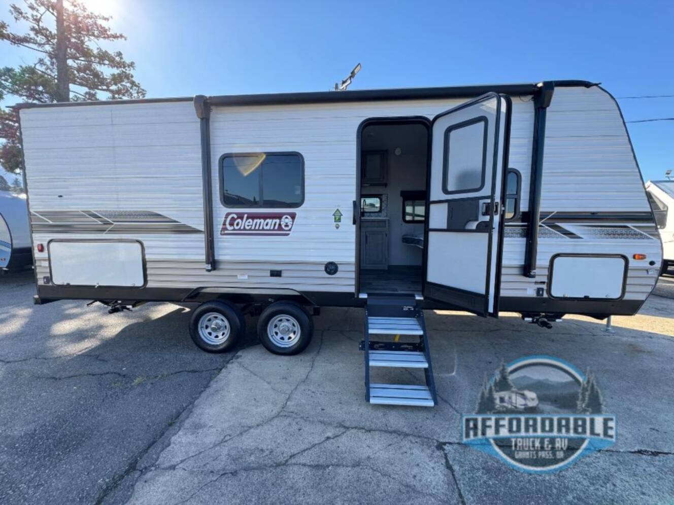 A photo of this 2022 Dutchmen Rv Coleman Lantern LT Series 214BH