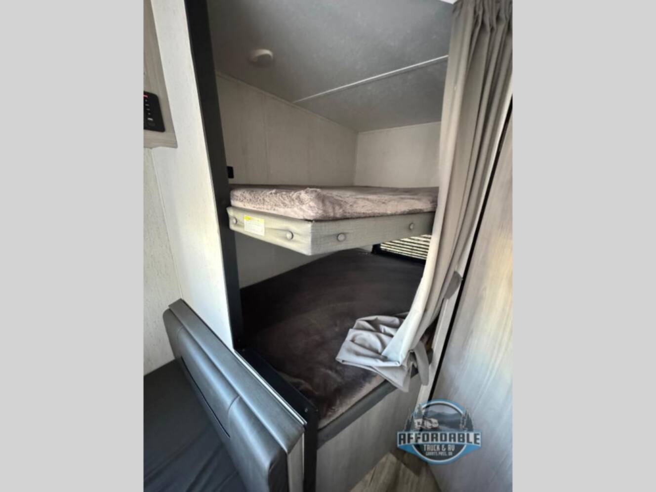 A photo of this 2022 Dutchmen Rv Coleman Lantern LT Series 214BH