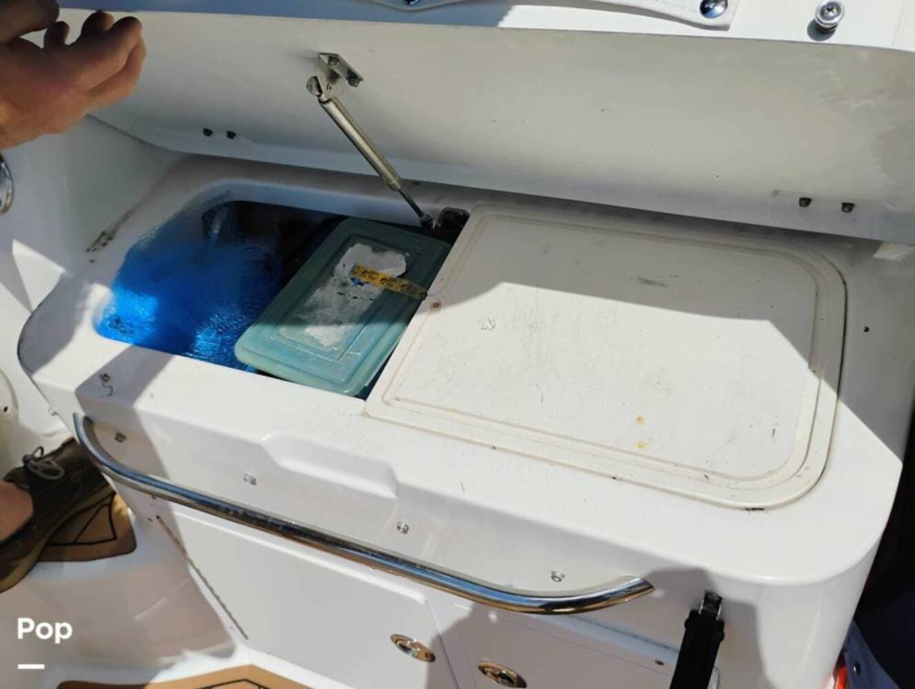 A photo of this 2014 Robalo 305 WALKAROUND