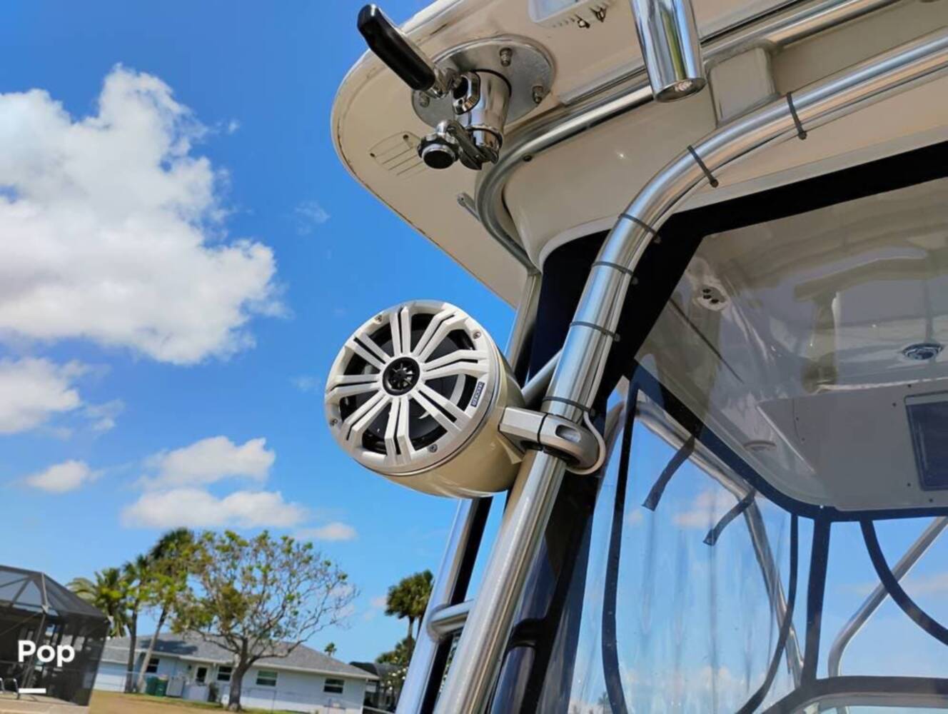 A photo of this 2014 Robalo 305 WALKAROUND