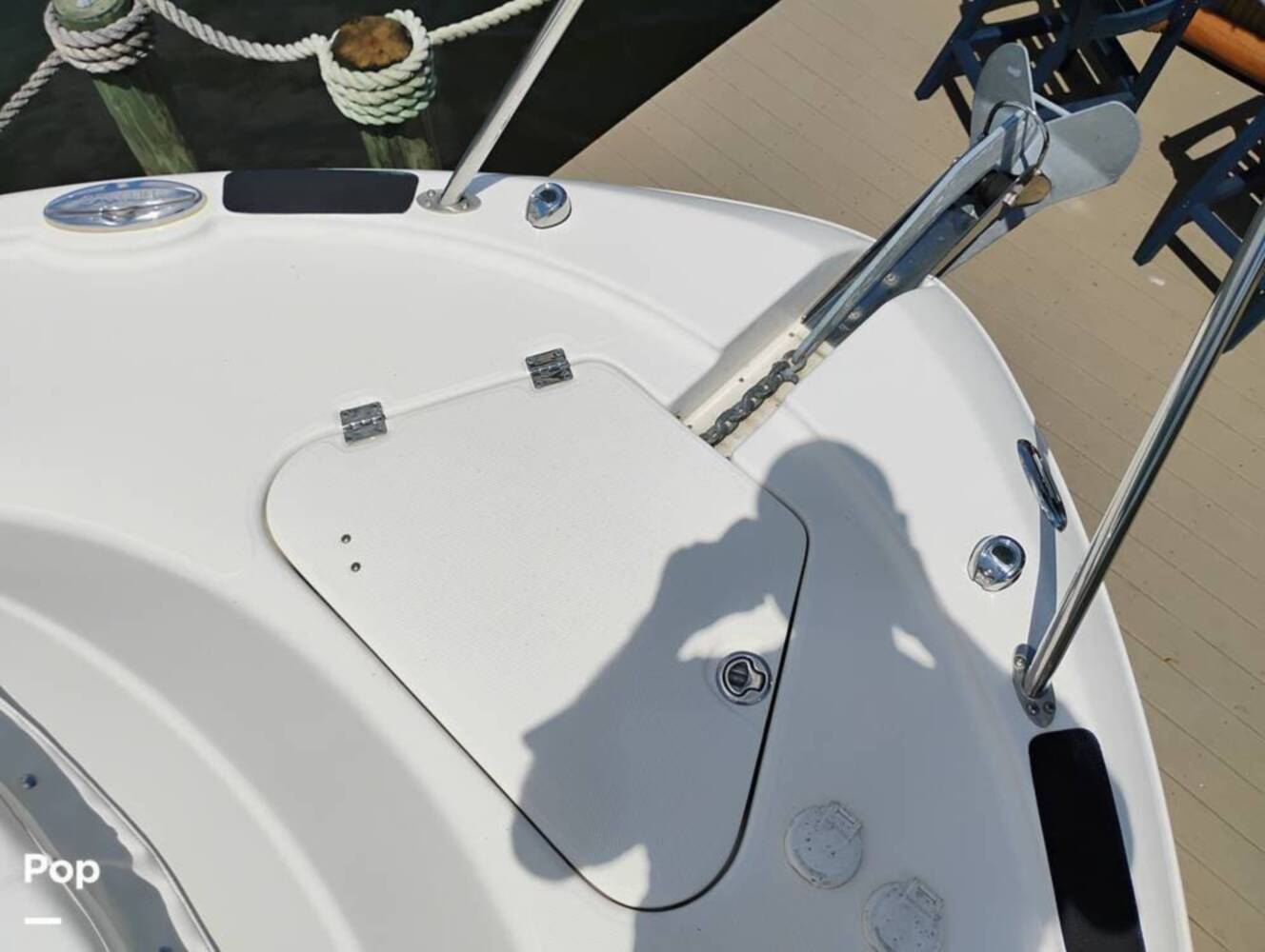 A photo of this 2014 Robalo 305 WALKAROUND