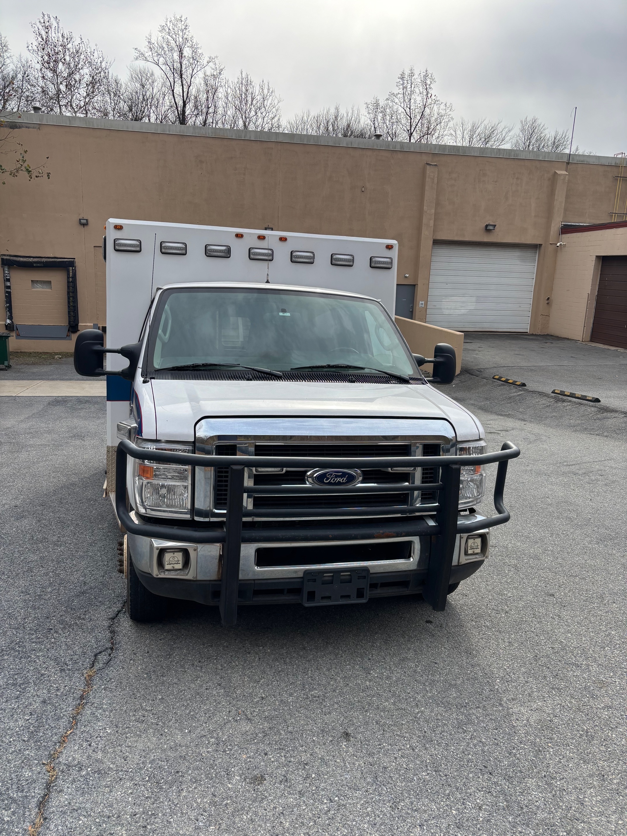 2017 FORD E350 in Reading, PA
