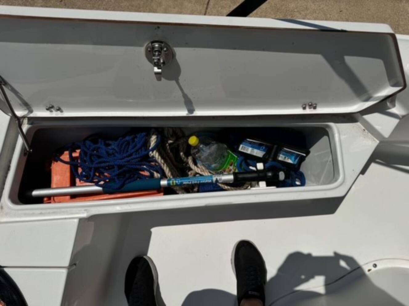 A photo of this 2012 Sea Hunt Xp 19