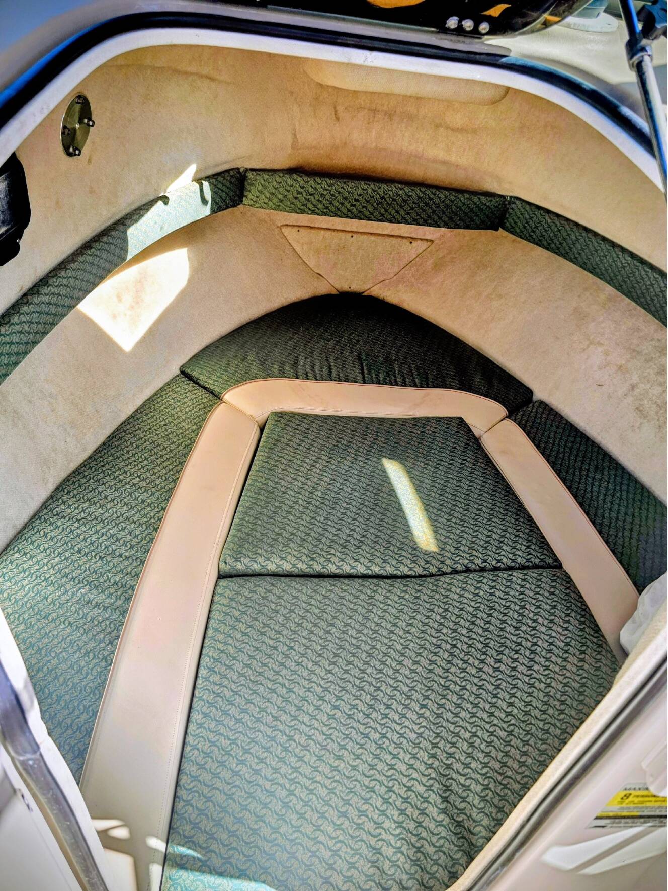 A photo of this 2002 Bayliner 2002 Trophy Walkaround