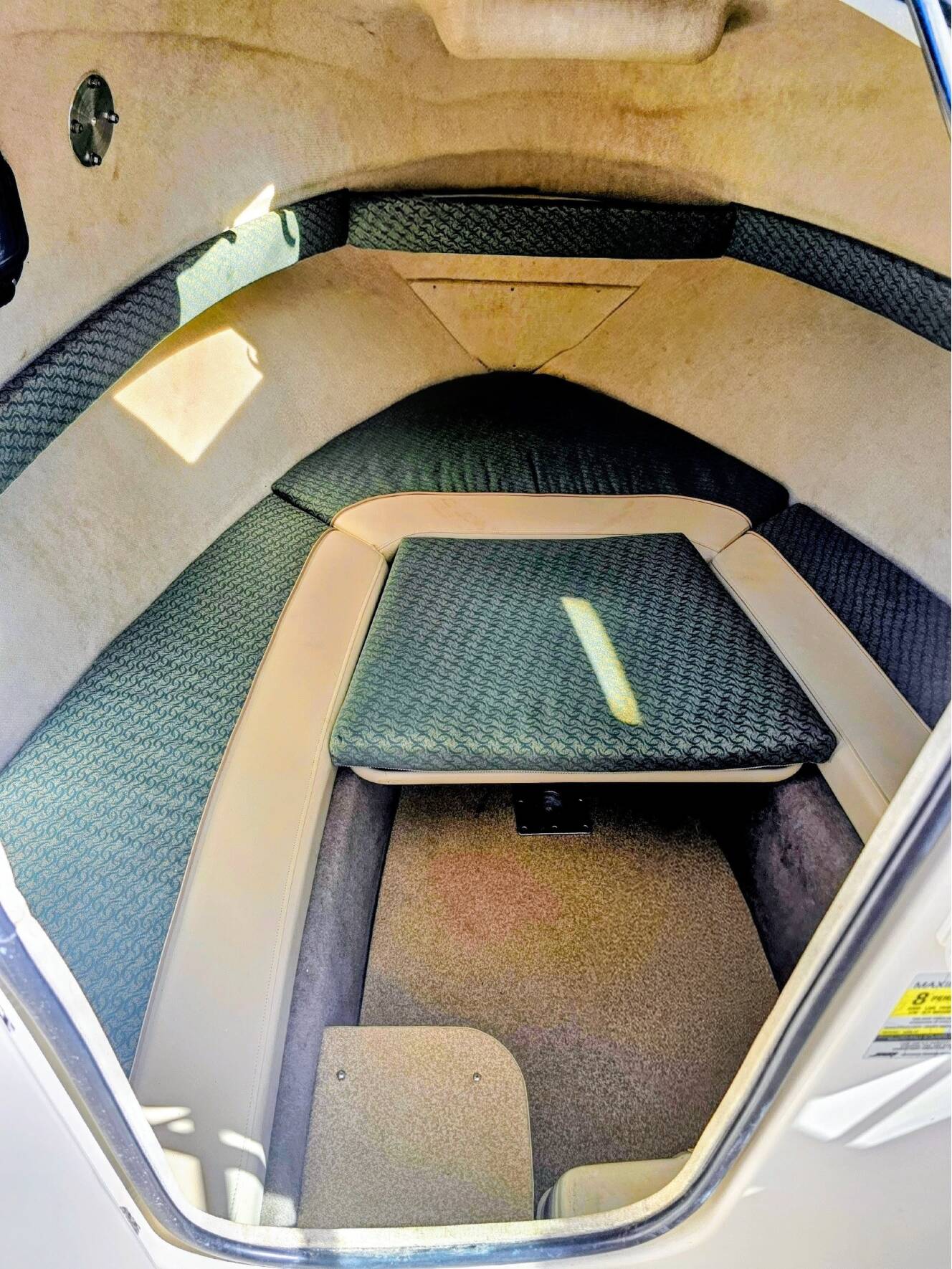 A photo of this 2002 Bayliner 2002 Trophy Walkaround