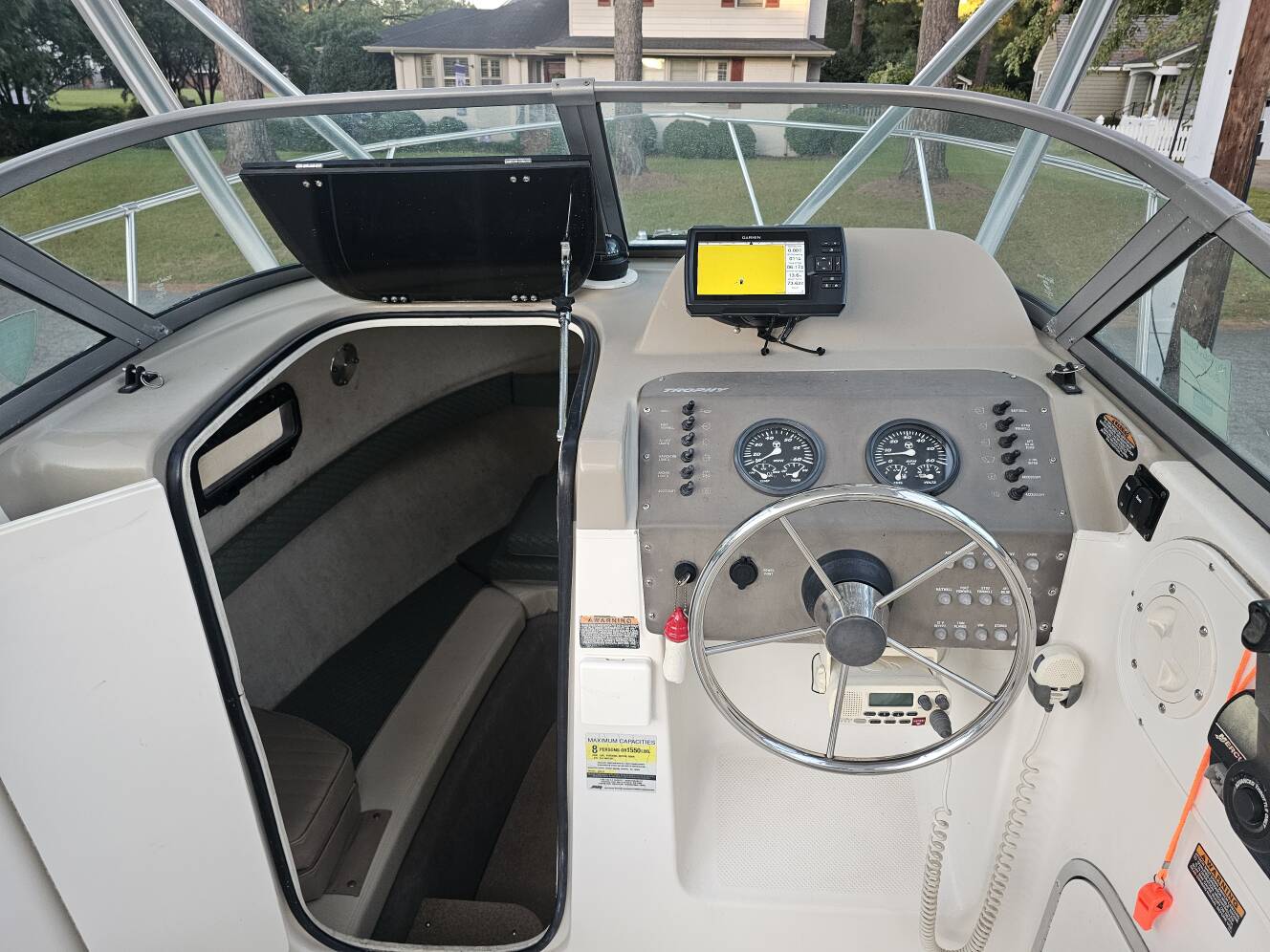 A photo of this 2002 Bayliner 2002 Trophy Walkaround