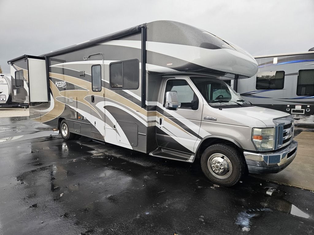 2011 Winnebago Access Premier 31NP in terre haute IN