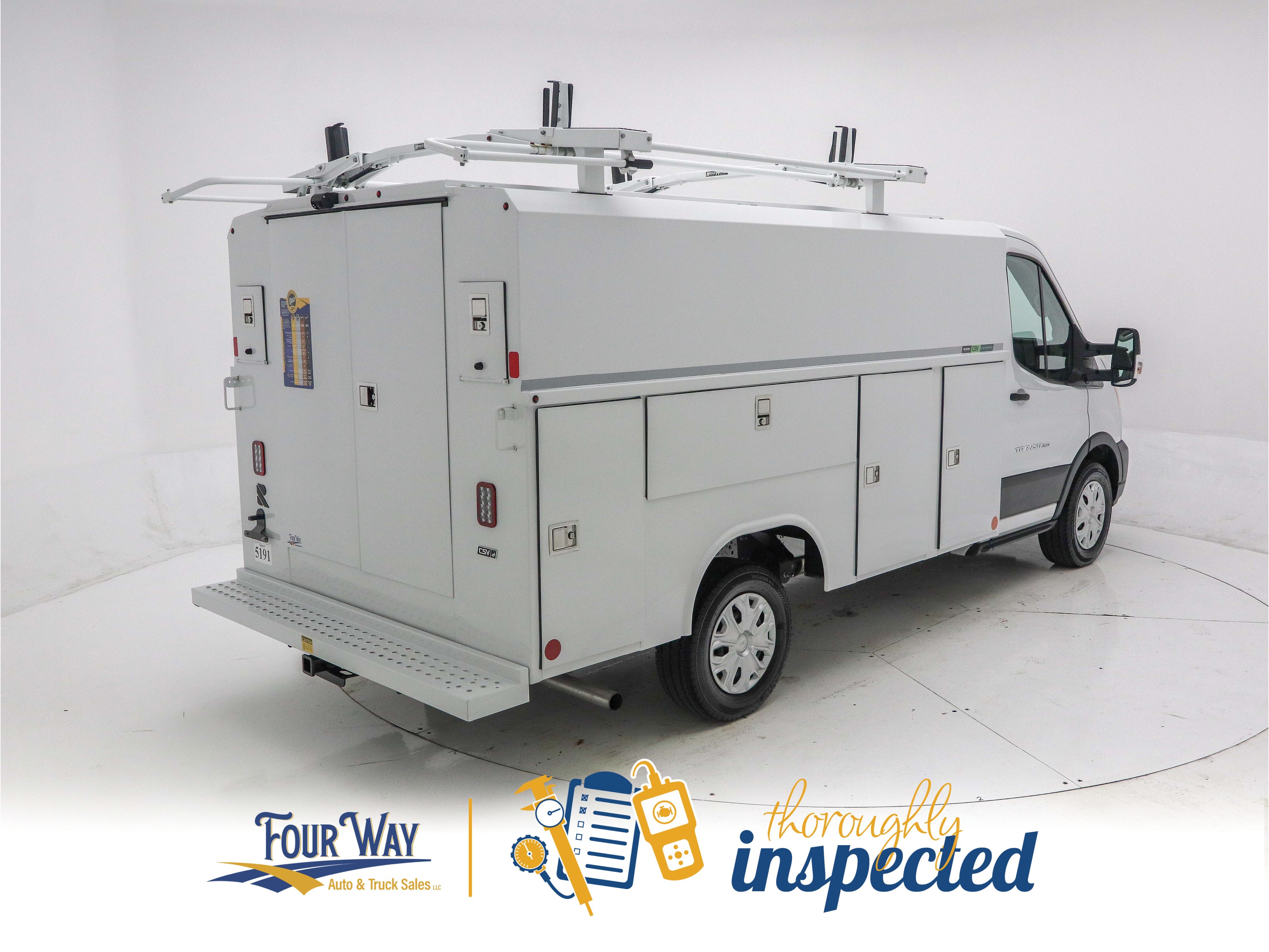 2022 Ford Transit Cutaway photo 2