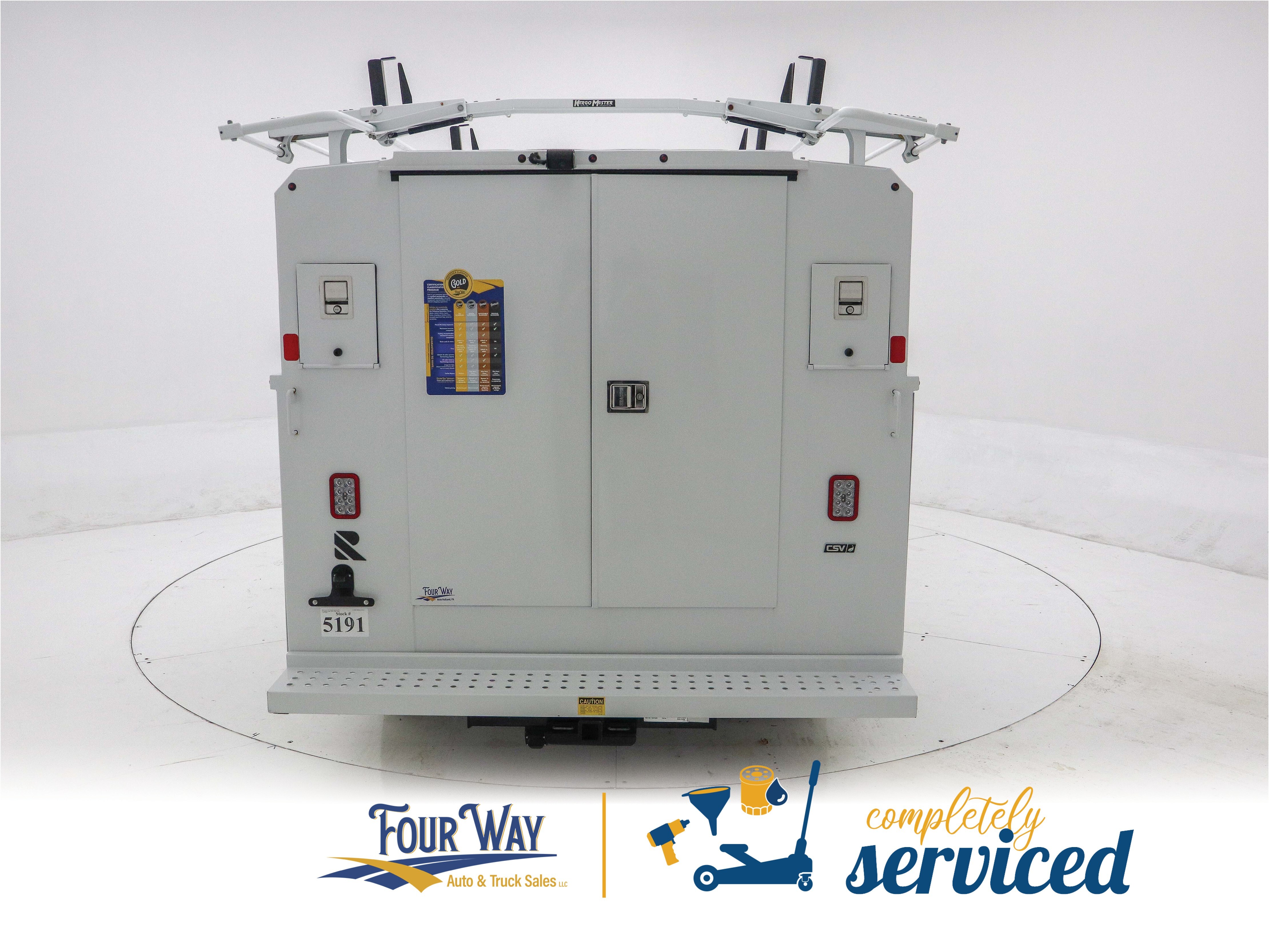 2022 Ford Transit Cutaway photo 3