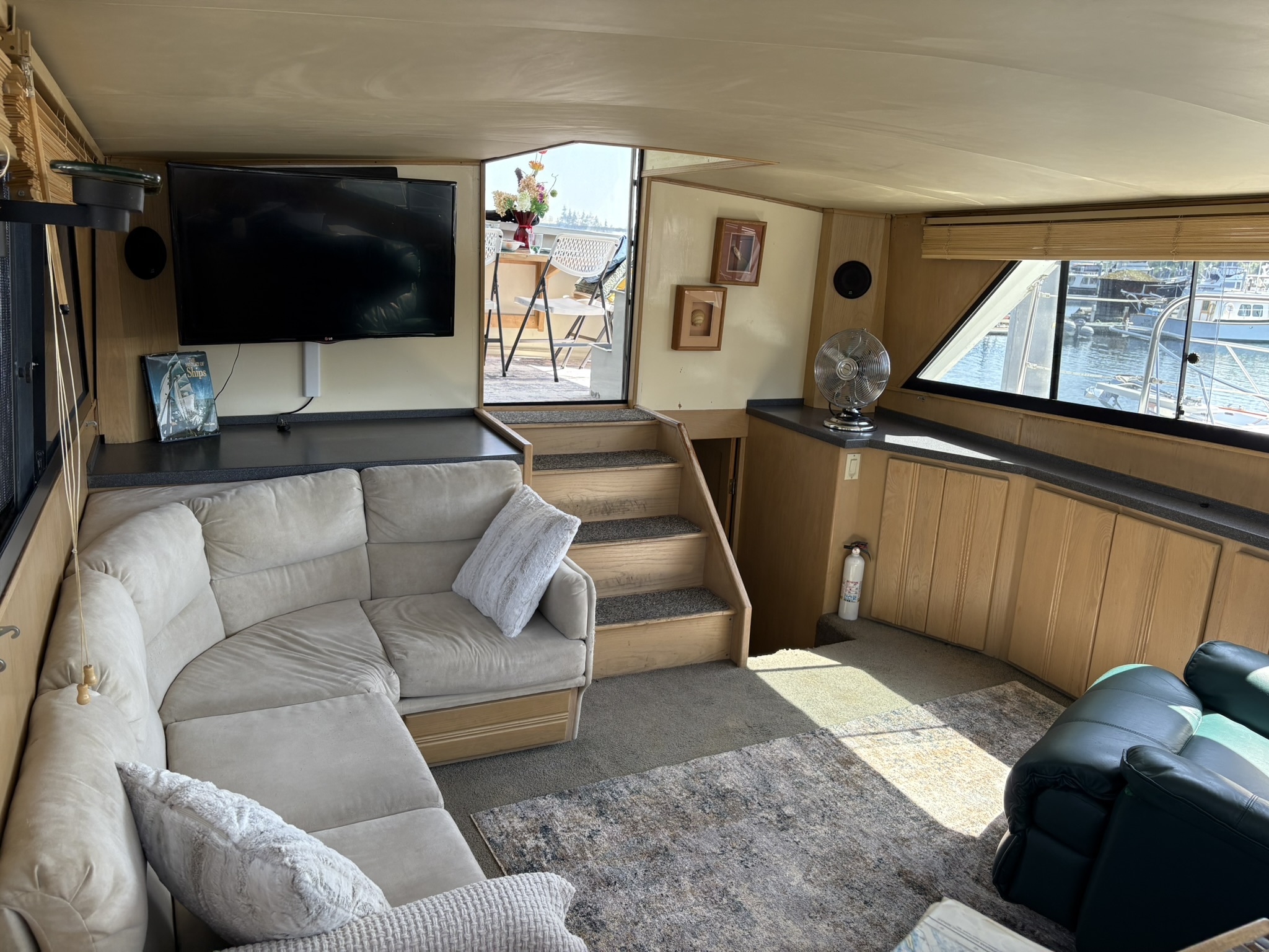1990 Carver 480 Motoryacht in bainbridge is WA