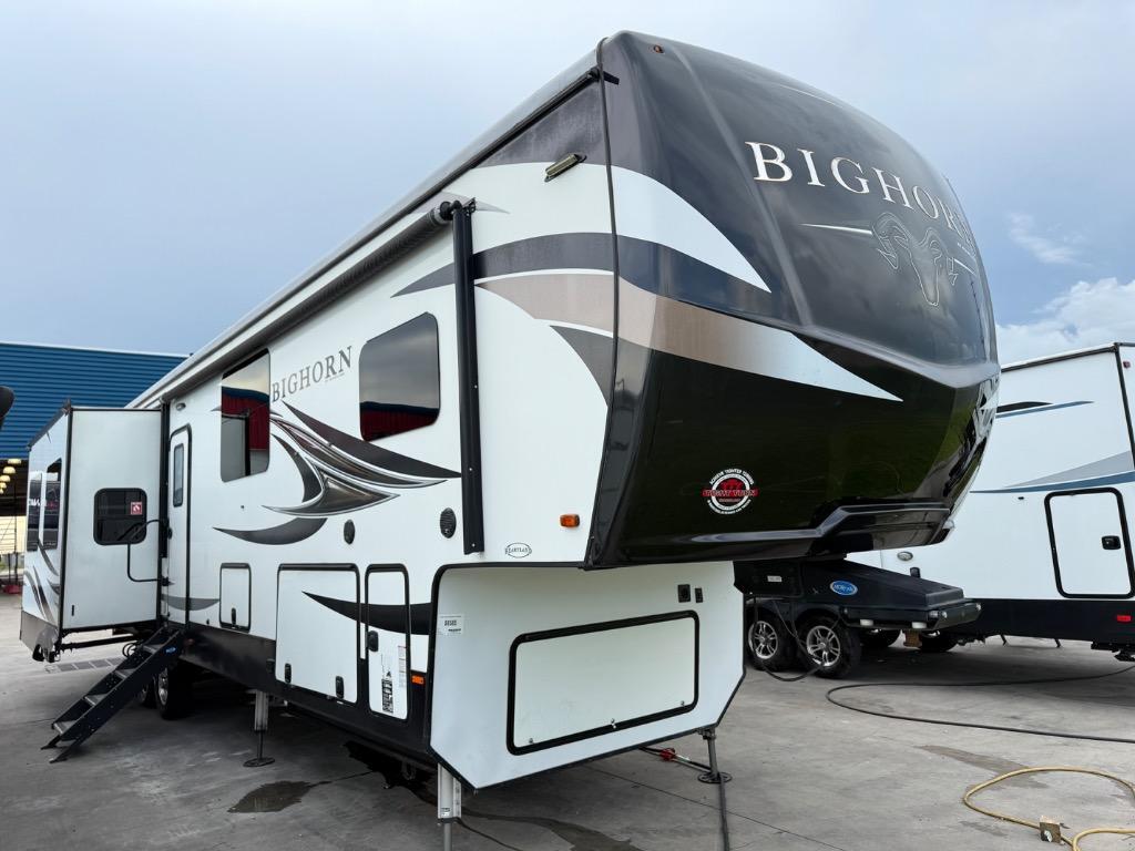 2019 Heartland Bighorn 3925MLP in katy TX
