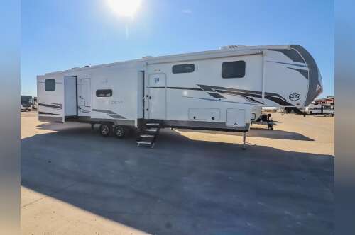 2025 Forest River Rv Wildcat 37BEST in katy TX