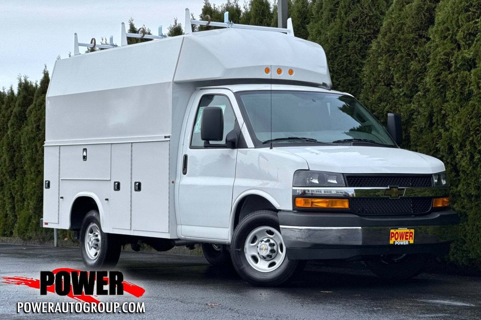 2025 CHEVROLET Express Cutaway 3500 in Sublimity, OR