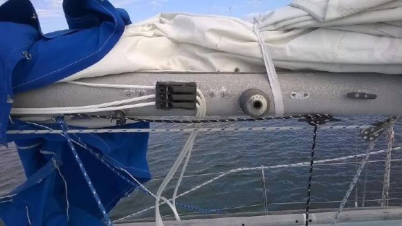 A photo of this 1977 Cal Yachts 34 Mk Iii