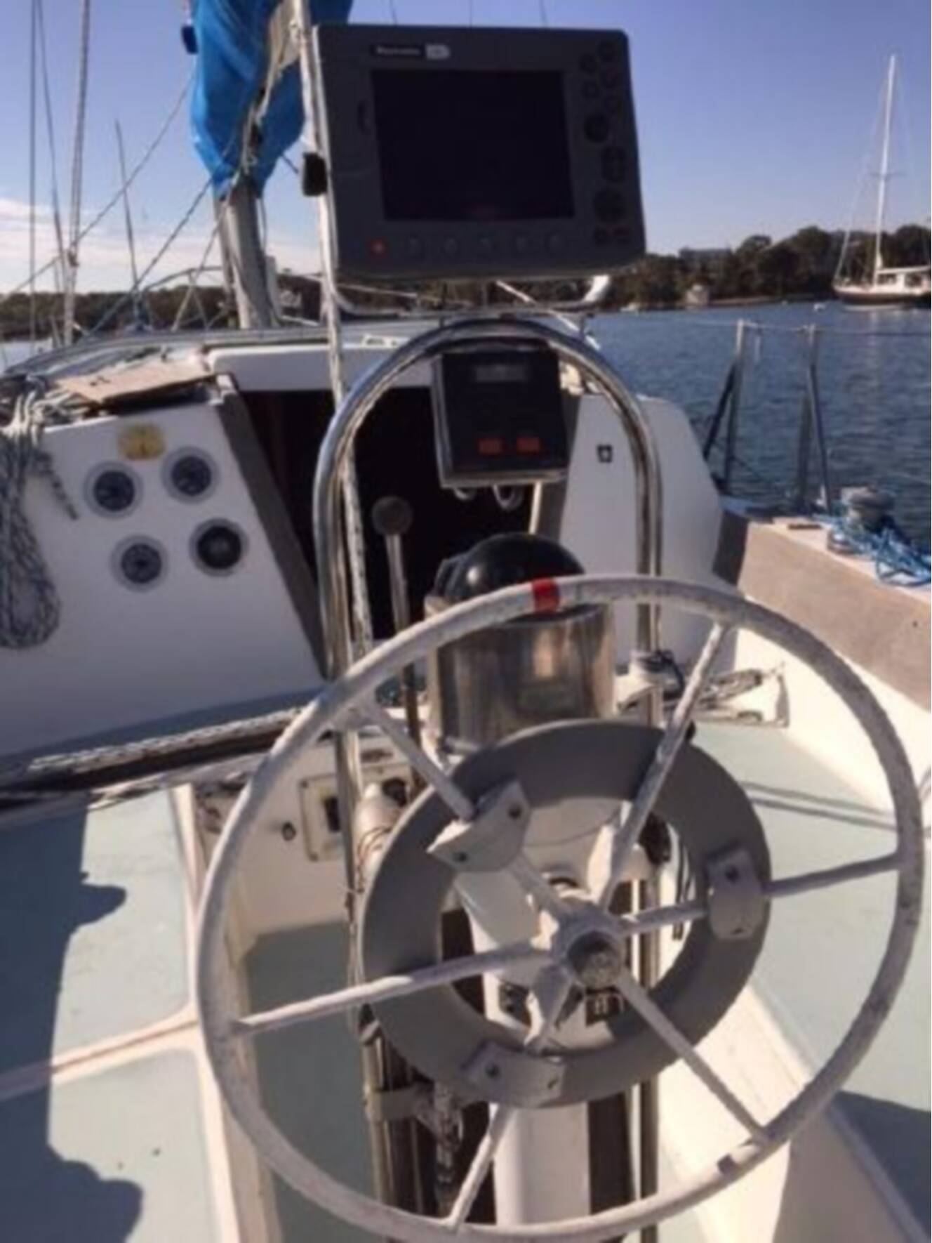 A photo of this 1977 Cal Yachts 34 Mk Iii