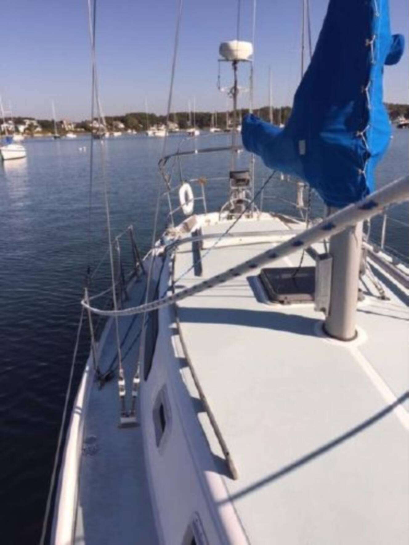 A photo of this 1977 Cal Yachts 34 Mk Iii