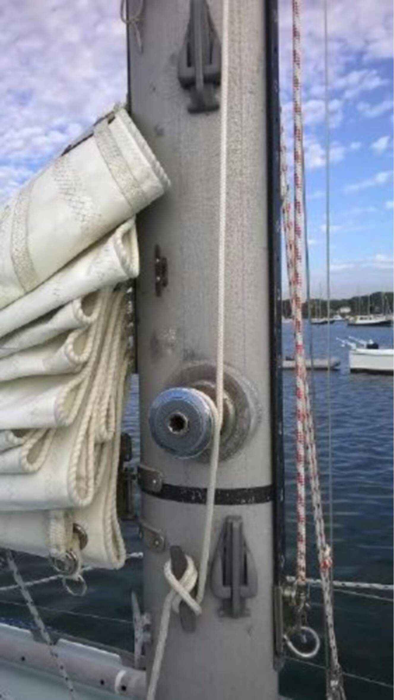 A photo of this 1977 Cal Yachts 34 Mk Iii