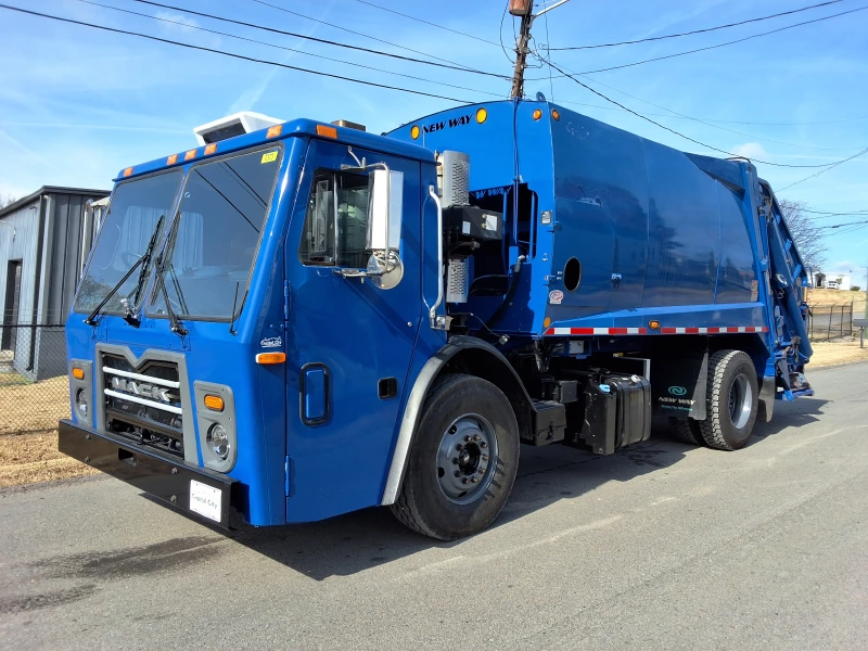 2013 MACK 600