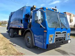 2013 MACK 600