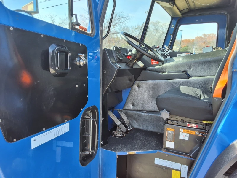 2013 MACK 600