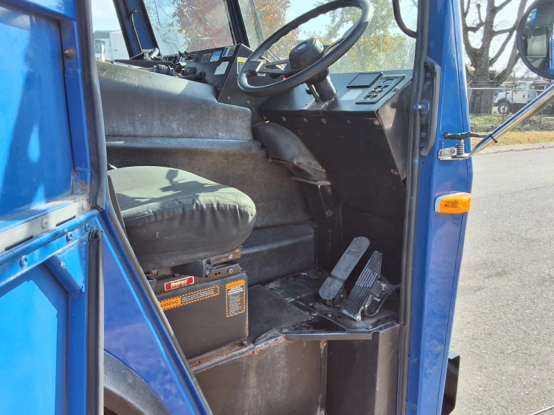 2013 MACK 600