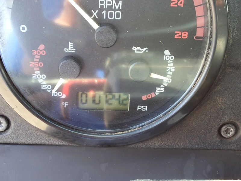 2013 MACK 600