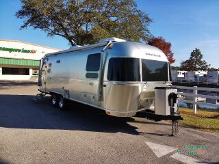 2023 AIRSTREAM INTERNATIONAL 27FB TWIN