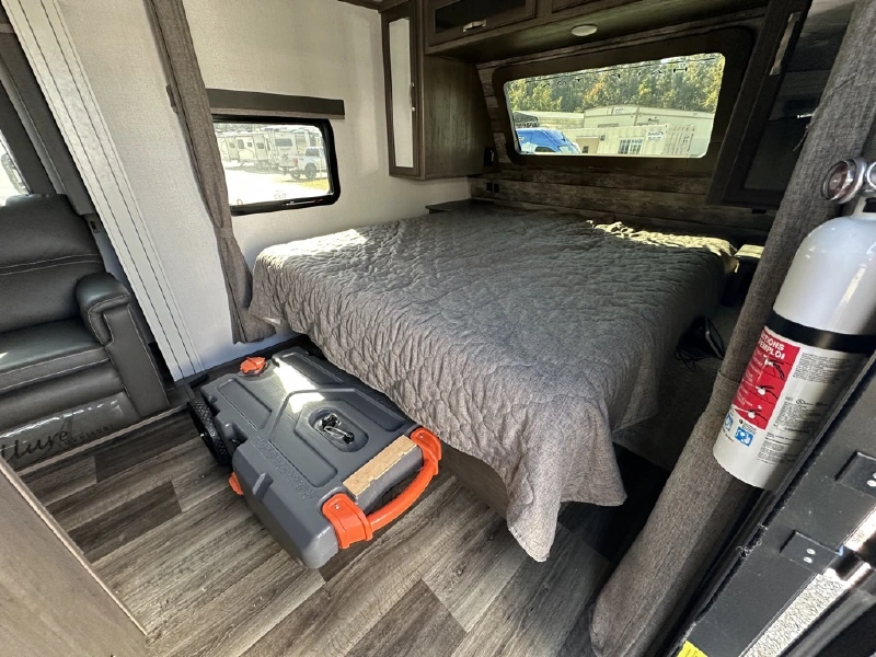 2022 KEYSTONE COUGAR HALF-TON 22MLS