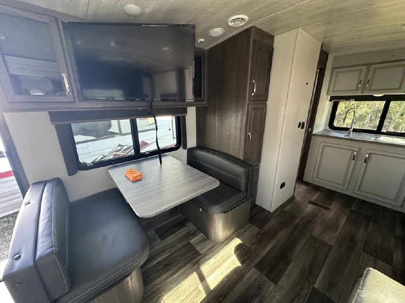 2022 KEYSTONE COUGAR HALF-TON 22MLS
