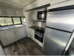 2022 KEYSTONE COUGAR HALF-TON 22MLS