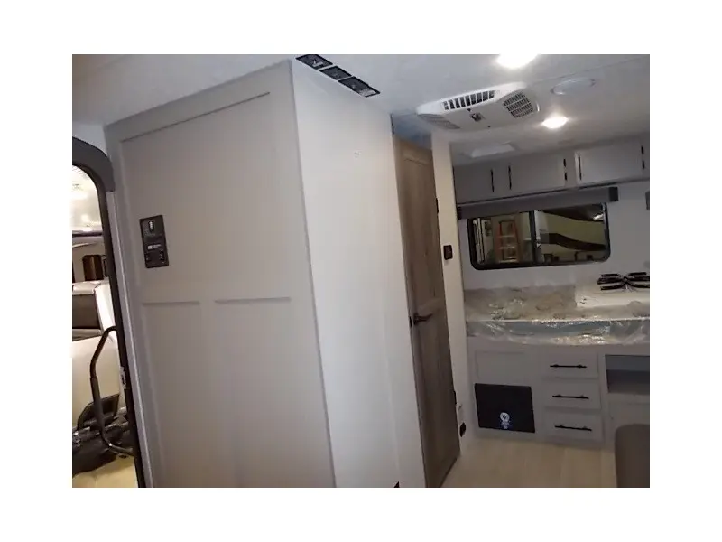 2025 KZ RV Connect Mini CM181FKK