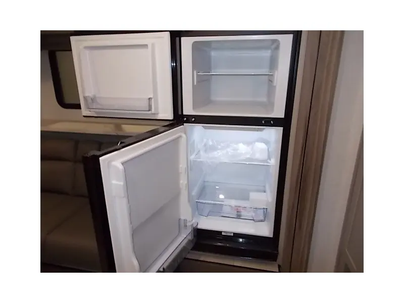 2025 KZ RV Connect Mini CM181FKK