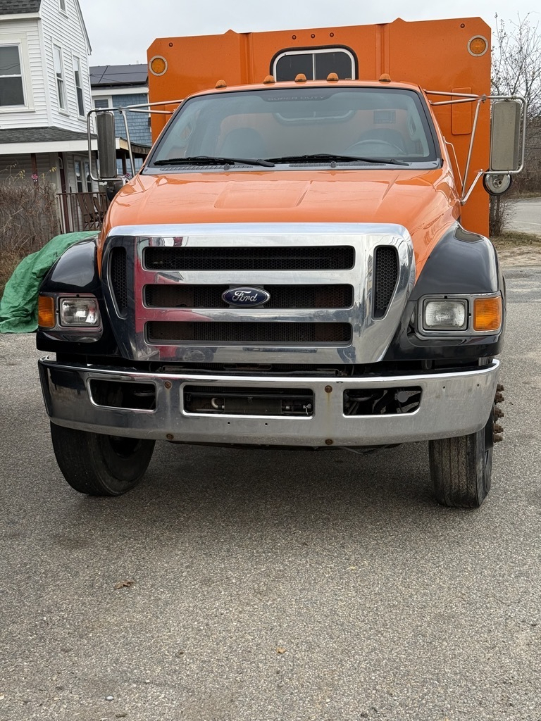 2015 FORD F650 SD GAS STRAIGHT FRAME in East Wareham, MA