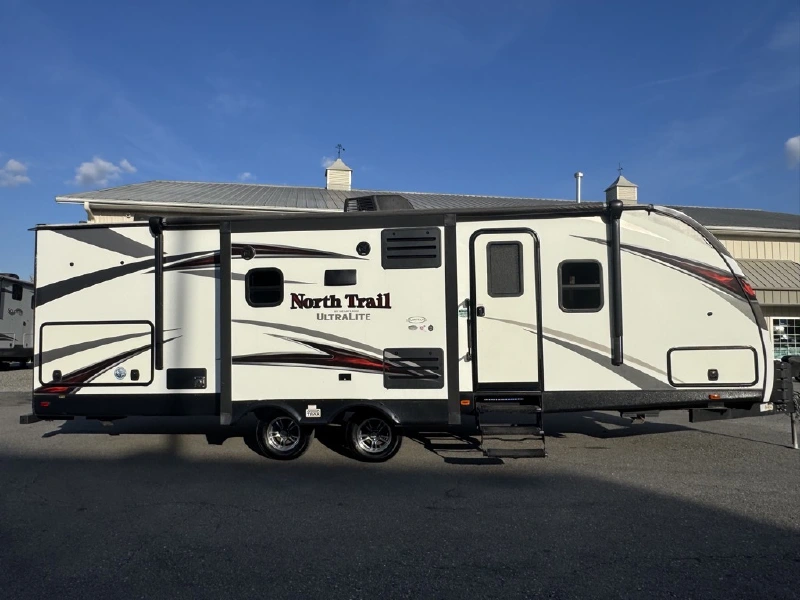 2017 HEARTLAND NORTH TRAIL CALIBER 27RBDS