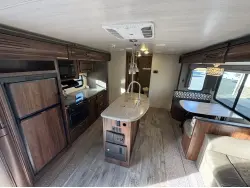 2017 HEARTLAND NORTH TRAIL CALIBER 27RBDS