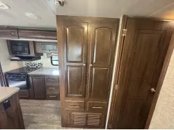 2017 HEARTLAND NORTH TRAIL CALIBER 27RBDS