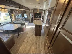 2017 HEARTLAND NORTH TRAIL CALIBER 27RBDS