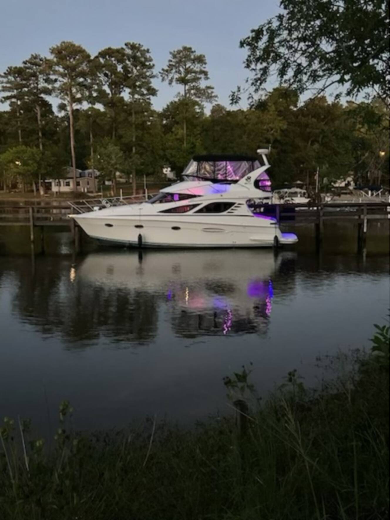 A photo of this 2005 Silverton 38 Sport Bridge