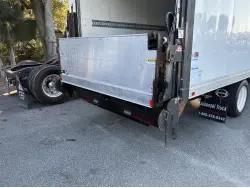 2020 HINO 195
