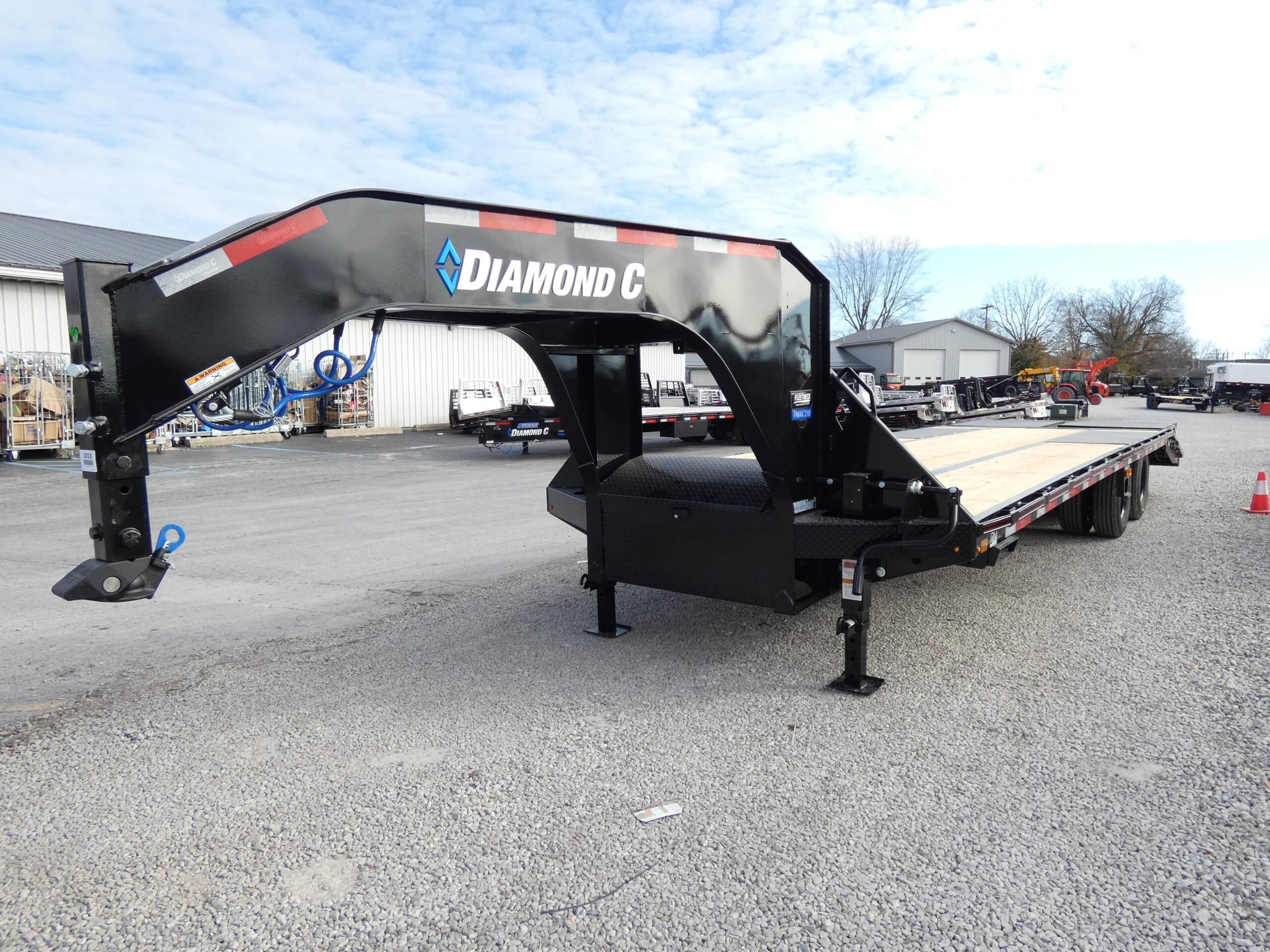 2026 Diamond C Trailers FMAX210 28X102 in Spencer, IN