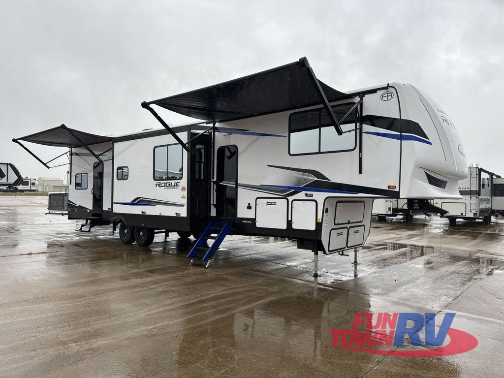 2026 Forest River Rv Cherokee Rogue Armored 391T145 in ottawa KS