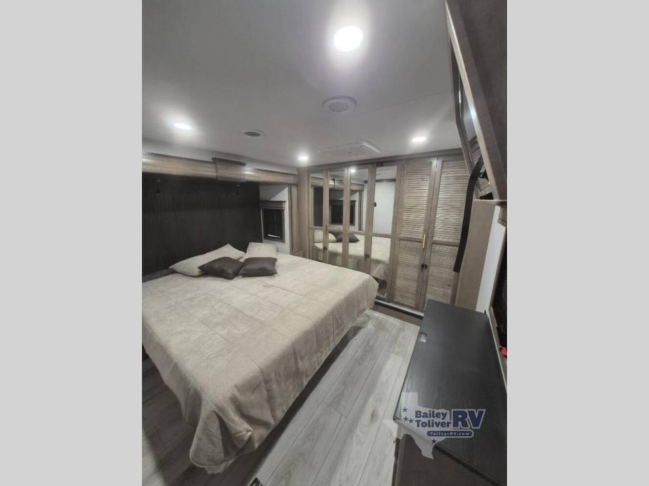 A photo of this 2026 Keystone Rv Montana 3231CK