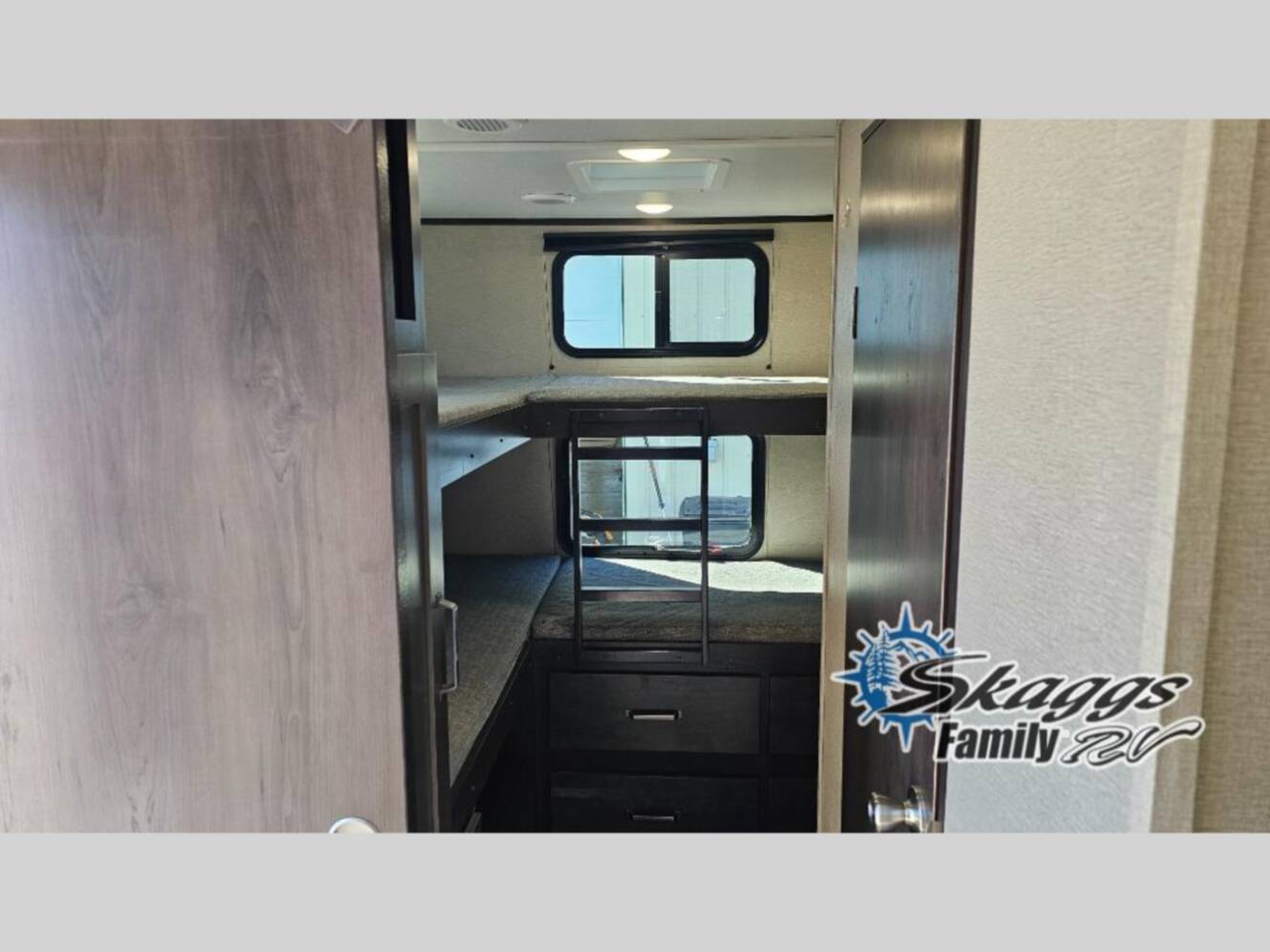 A photo of this 2023 Grand Design Transcend Xplor 321BH
