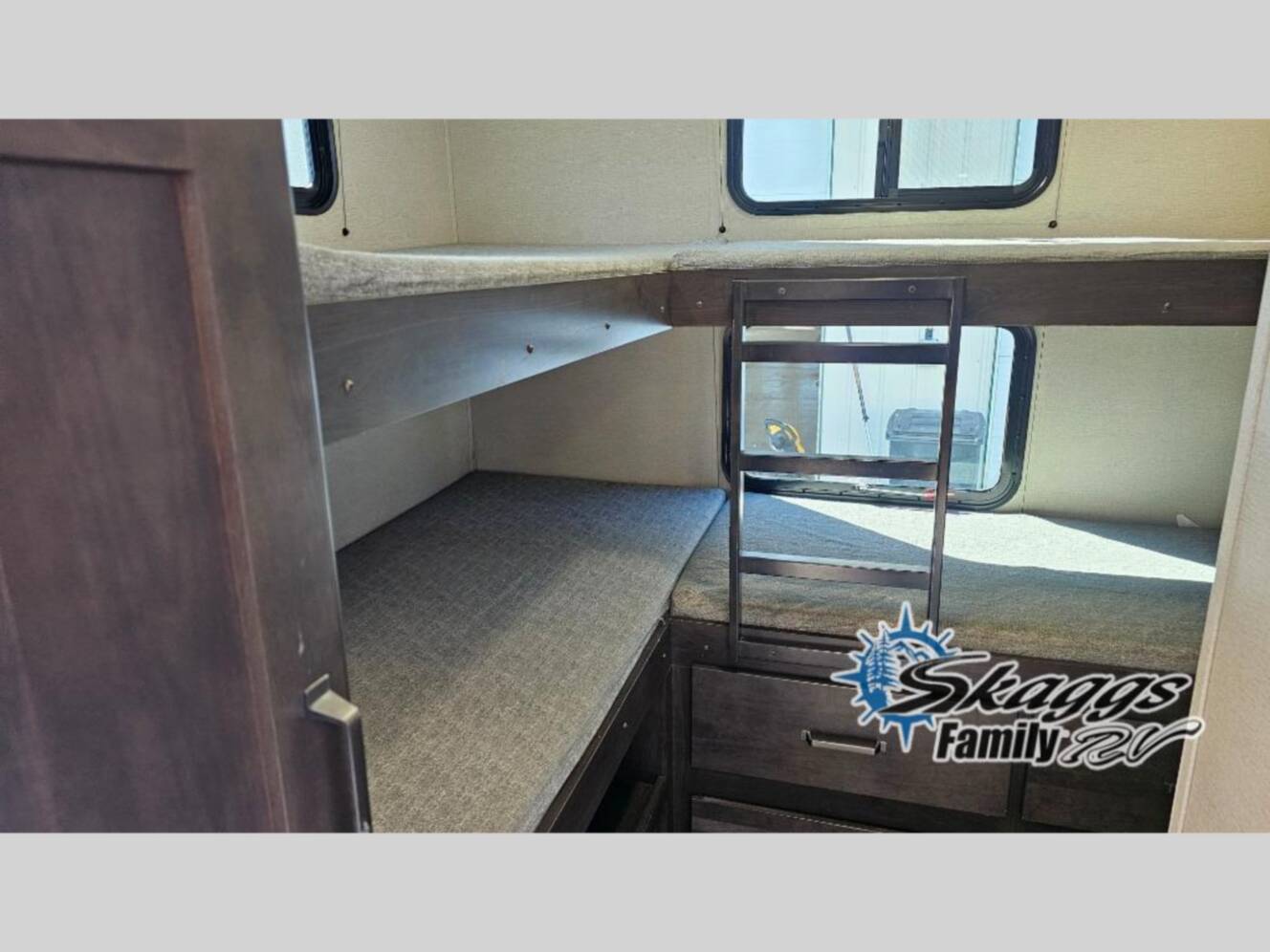 A photo of this 2023 Grand Design Transcend Xplor 321BH