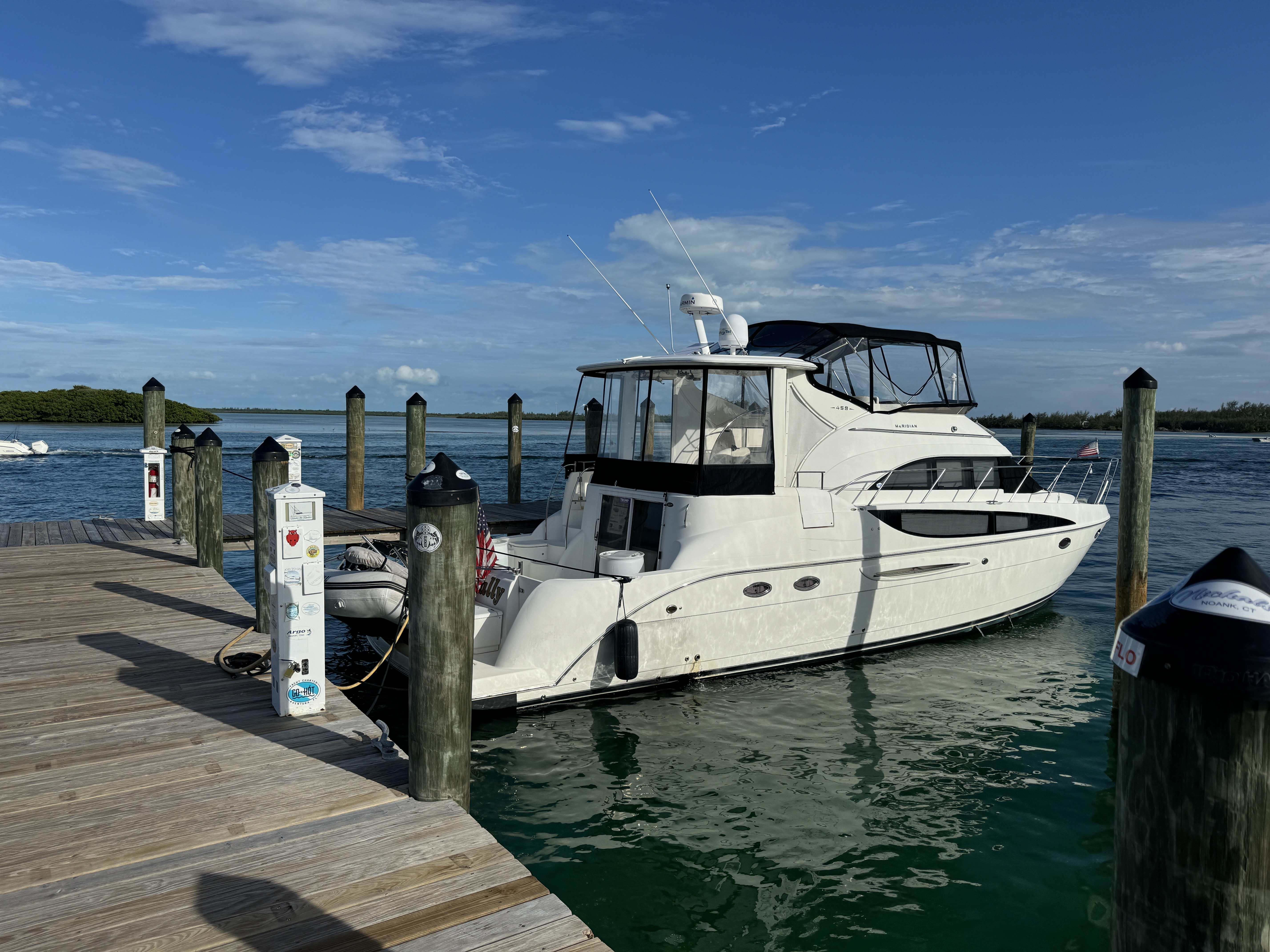 2005 Meridian 459 Cockpit Motoryacht in ft myers FL